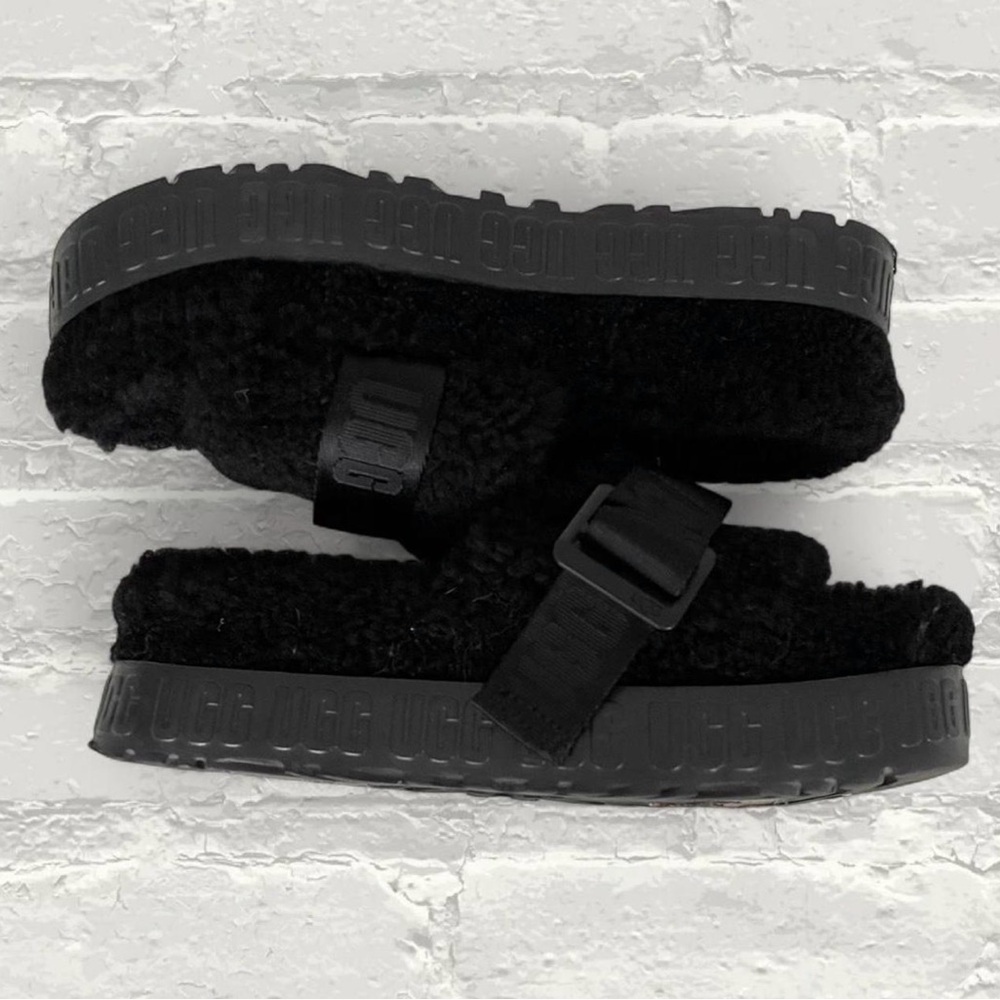 UGG Fluffita Platform Sandal in Black - Picture 4 of 7